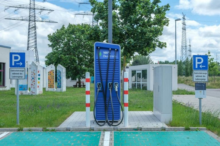 Az USA energiaügyi tárcája közzétette EV-töltőhálózati adatait