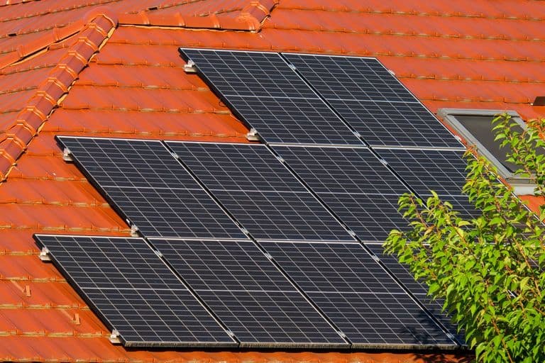 Jackery napelemes tető + SolarVault 3: otthoni energiatárolás új szinten